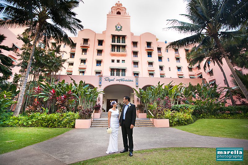 10-Steph&Grant-hawaii-wedding-photographer-oahu-marella-photography-royal-hawaiian-moana-surfrider-1001