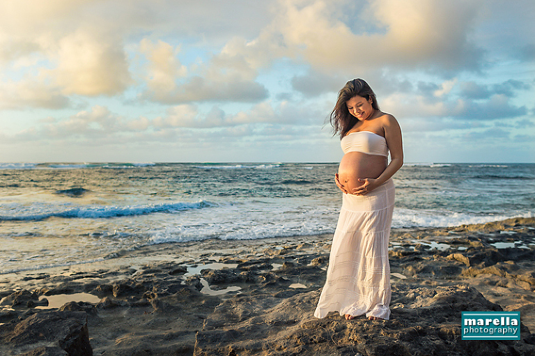 hawaii maternity photographer marella photography north shore oahu